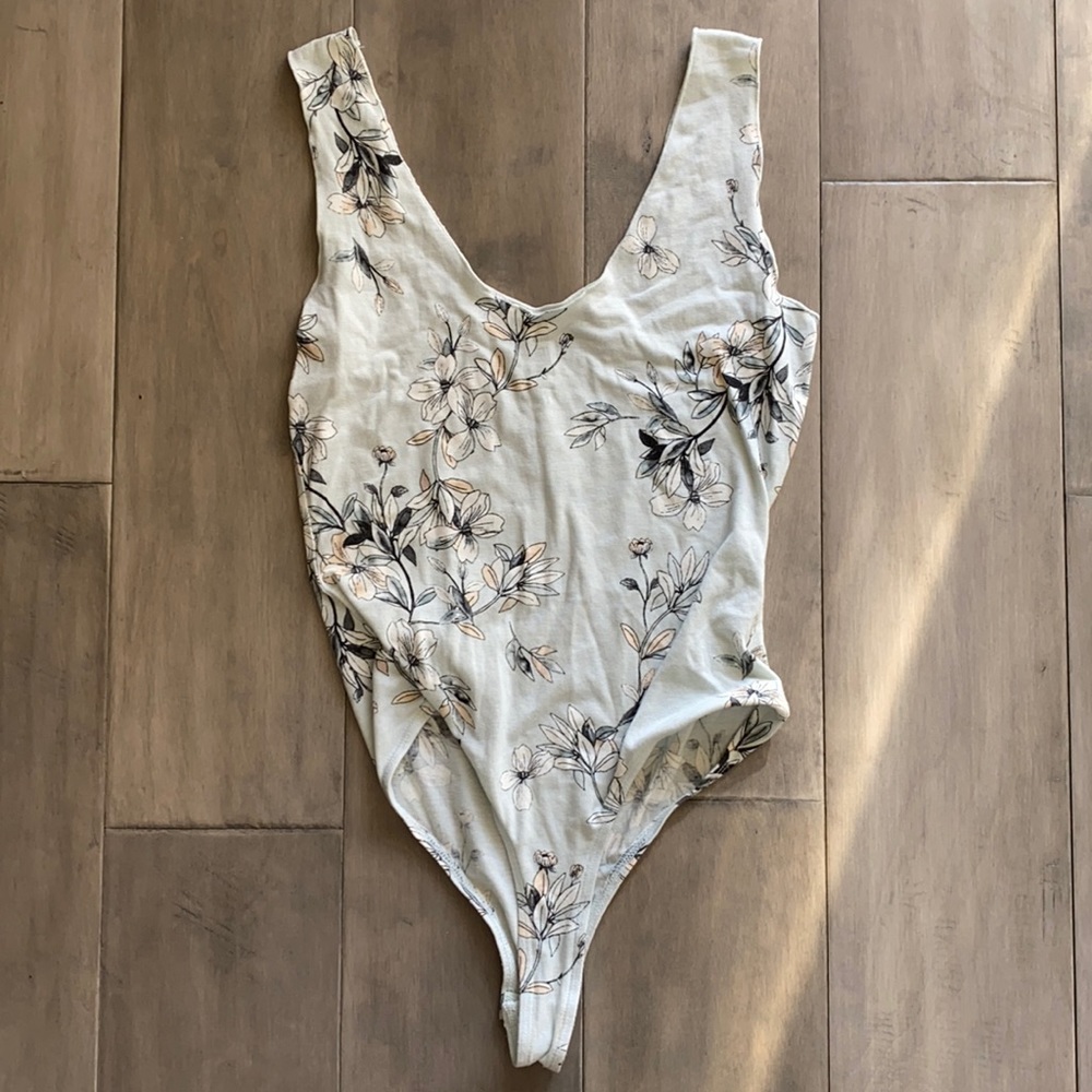 Floral Scoop Neck Bodysuit